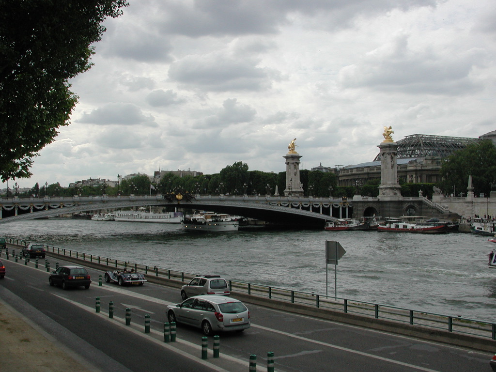 Alexander III Bridge, Grand Palais in background