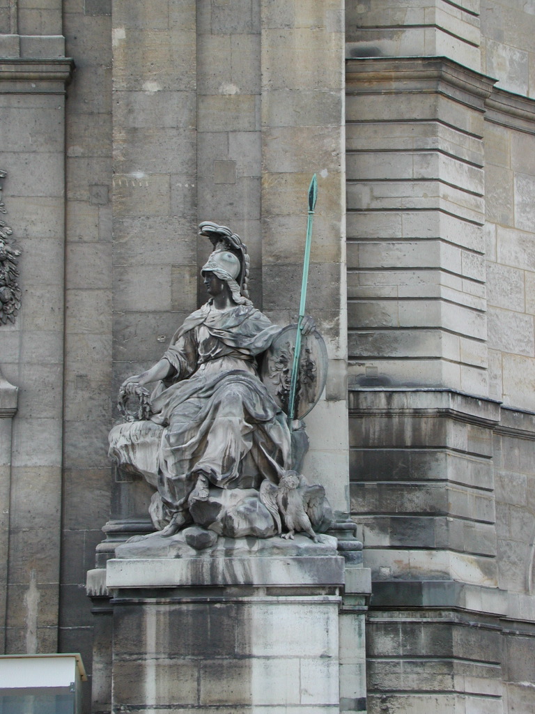 statue in front of Invalides