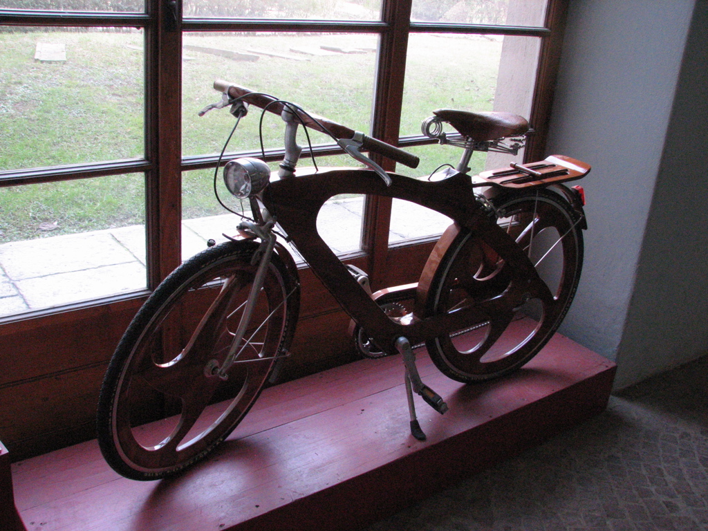 an all-wood bicycle